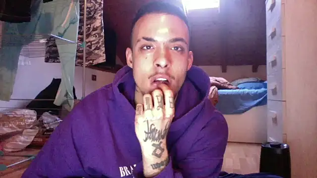 Snapshot of FTM98xxx chatting on February 2026 04:11:02 PM FTM98xxx online show from February 2026 04:11:02 PM