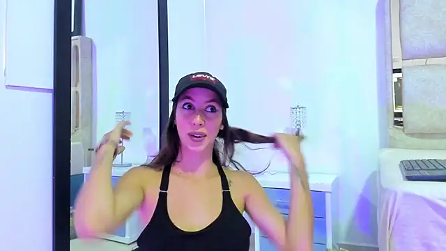 Snapshot of jolie_lov chatting on January 2025 01:17:02 PM jolie lov online show from January 2025 01:17:02 PM