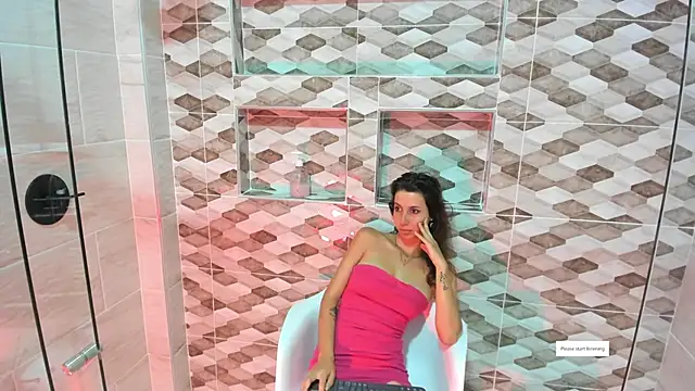 Snapshot of jolie_lov chatting on February 2025 07:16:02 PM jolie lov online show from February 2025 07:16:02 PM