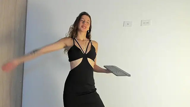 Snapshot of jolie_lov chatting on September 2025 01:22:01 PM jolie lov online show from September 2025 01:22:01 PM