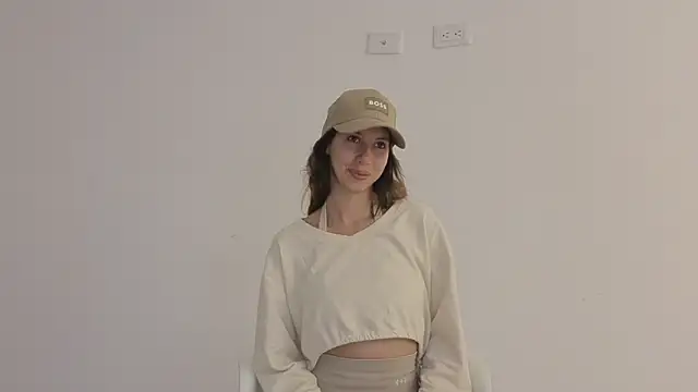 Snapshot of jolie_lov chatting on November 2025 01:44:02 PM jolie lov online show from November 2025 01:44:02 PM