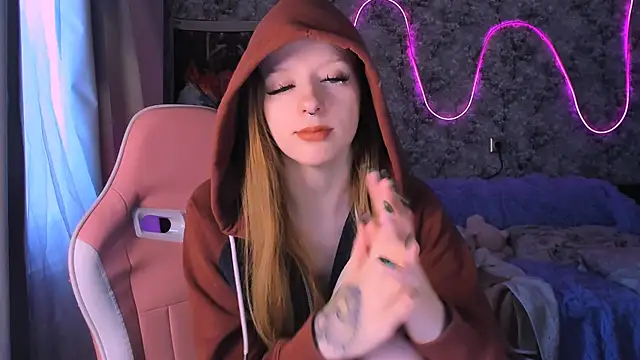 Snapshot of Inma_Lewdness chatting on March 2025 01:04:02 PM Inma Lewdness online show from March 2025 01:04:02 PM