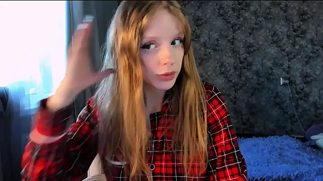 Snapshot of Inma_Lewdness chatting on October 2025 12:52:02 PM Inma Lewdness online show from October 2025 12:52:02 PM