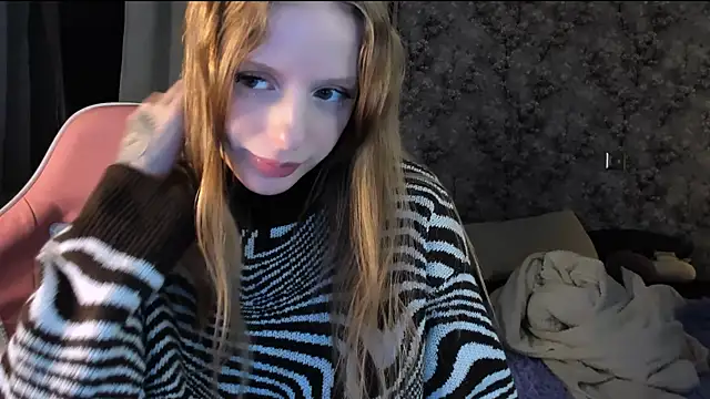 Snapshot of Inma_Lewdness chatting on October 2025 08:52:01 PM Inma Lewdness online show from October 2025 08:52:01 PM