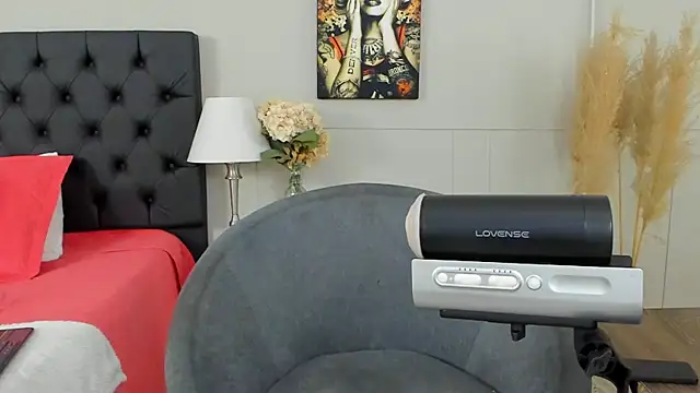 Snapshot of Robin_Rief chatting on March 2025 03:22:02 AM Robin Rief online show from March 2025 03:22:02 AM