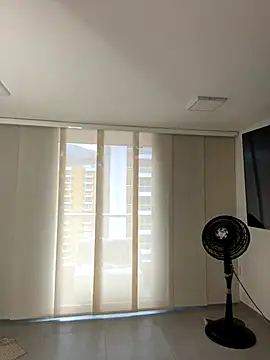 NicoleCut online show from November 2025 11:27:02 AM