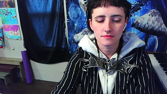 Snapshot of _hellostormy_ chatting on November 2025 06:18:01 PM hellostormy online show from November 2025 06:18:01 PM