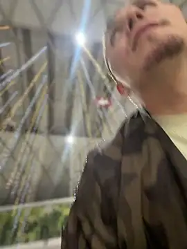 Snapshot of adam-rivera chatting on December 2025 01:32:02 AM adam-rivera online show from December 2025 01:32:02 AM