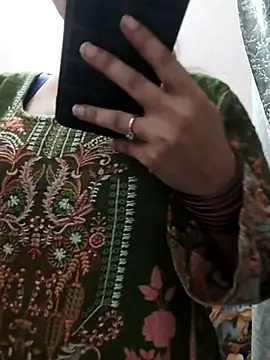 Haniya-143 online show from October 2025 01:06:02 PM