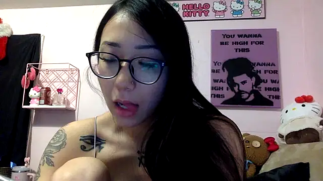 Snapshot of tokyobaby chatting on December 2024 08:21:02 PM tokyobaby online show from December 2024 08:21:02 PM