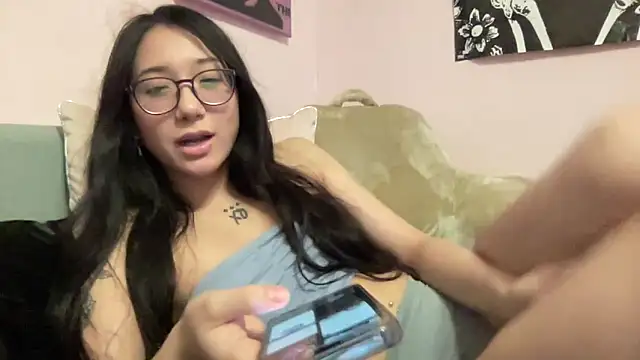 Snapshot of tokyobaby chatting on December 2024 06:10:02 AM tokyobaby online show from December 2024 06:10:02 AM