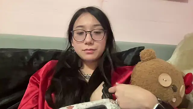 Snapshot of tokyobaby chatting on December 2024 09:31:02 AM tokyobaby online show from December 2024 09:31:02 AM