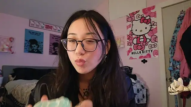 Snapshot of tokyobaby chatting on January 2025 02:58:02 AM tokyobaby online show from January 2025 02:58:02 AM