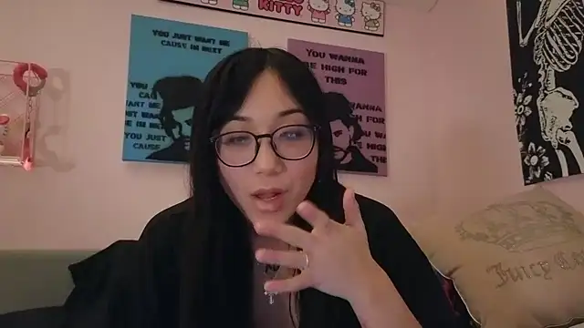 Snapshot of tokyobaby chatting on February 2025 03:13:01 AM tokyobaby online show from February 2025 03:13:01 AM