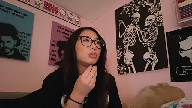 Snapshot of tokyobaby chatting on September 2025 07:25:02 AM tokyobaby online show from September 2025 07:25:02 AM