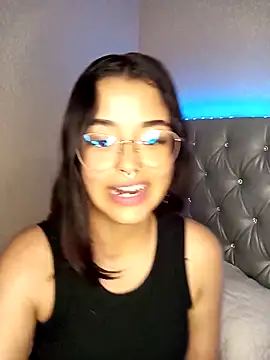 Snapshot of Ariana_Pierce chatting on January 2025 05:33:01 AM Ariana Pierce online show from January 2025 05:33:01 AM