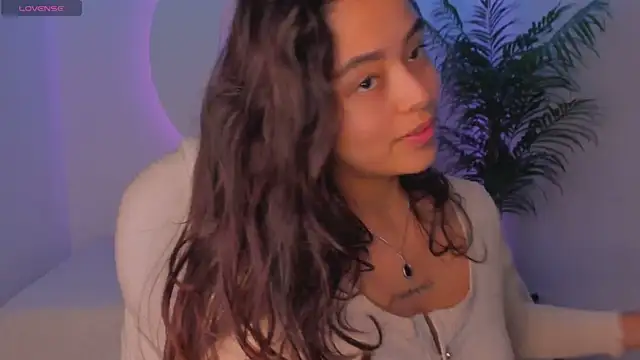 Snapshot of Ariana_Pierce chatting on October 2025 12:29:01 PM Ariana Pierce online show from October 2025 12:29:01 PM