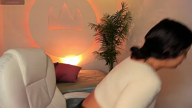 Snapshot of Ariana_Pierce chatting on November 2025 01:03:01 PM Ariana Pierce online show from November 2025 01:03:01 PM