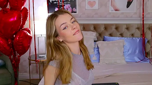 Snapshot of MeganMour chatting on February 2025 10:11:02 PM MeganMour online show from February 2025 10:11:02 PM