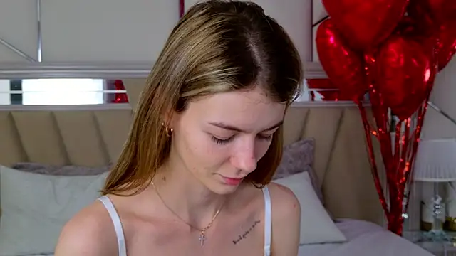 Snapshot of MeganMour chatting on February 2025 11:14:02 PM MeganMour online show from February 2025 11:14:02 PM