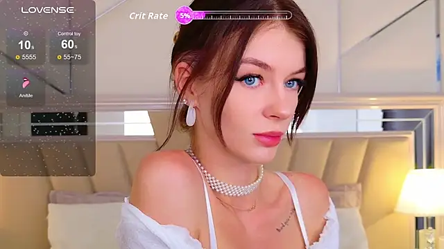 Snapshot of MeganMour chatting on September 2025 05:25:02 PM MeganMour online show from September 2025 05:25:02 PM