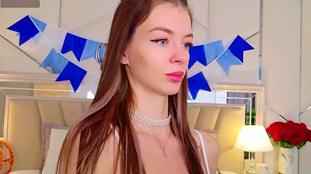 Snapshot of MeganMour chatting on September 2025 05:07:02 PM MeganMour online show from September 2025 05:07:02 PM