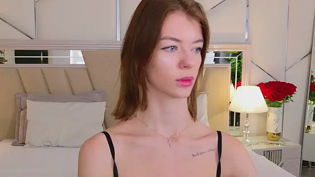 Snapshot of MeganMour chatting on November 2025 05:13:02 PM MeganMour online show from November 2025 05:13:02 PM