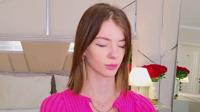 Snapshot of MeganMour chatting on November 2025 05:02:01 PM MeganMour online show from November 2025 05:02:01 PM