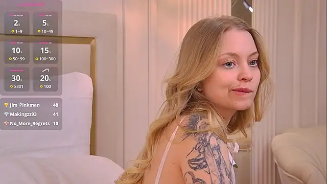 Snapshot of DorisHell chatting on February 2025 06:45:01 PM DorisHell online show from February 2025 06:45:01 PM