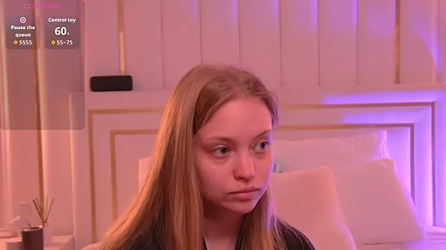 Snapshot of DorisHell chatting on September 2025 06:07:01 PM DorisHell online show from September 2025 06:07:01 PM