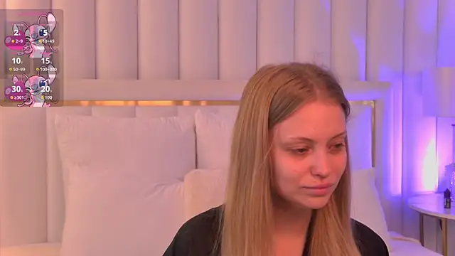 Snapshot of DorisHell chatting on October 2025 03:39:02 AM DorisHell online show from October 2025 03:39:02 AM