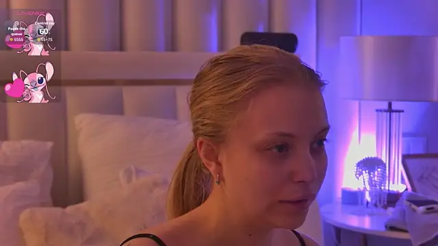 Snapshot of DorisHell chatting on October 2025 03:10:02 AM DorisHell online show from October 2025 03:10:02 AM