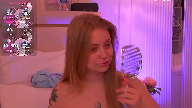 Snapshot of DorisHell chatting on December 2025 12:41:02 AM DorisHell online show from December 2025 12:41:02 AM