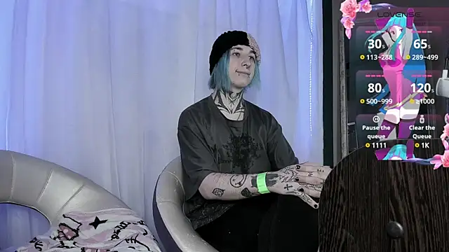 Snapshot of Milten-Trish chatting on January 2025 10:41:02 PM Milten-Trish online show from January 2025 10:41:02 PM