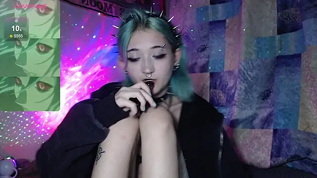 Snapshot of Milten-Trish chatting on October 2025 10:09:02 PM Milten-Trish online show from October 2025 10:09:02 PM