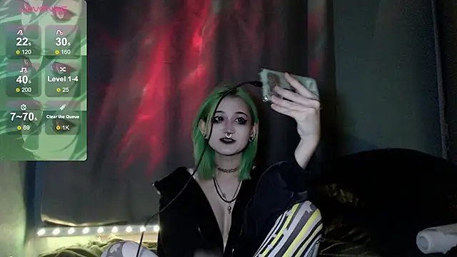 Snapshot of Milten-Trish chatting on November 2025 03:02:01 PM Milten-Trish online show from November 2025 03:02:01 PM