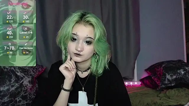 Snapshot of Milten-Trish chatting on November 2025 08:42:01 PM Milten-Trish online show from November 2025 08:42:01 PM