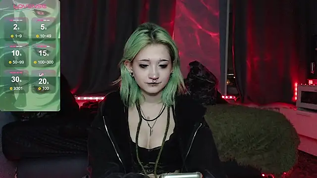 Snapshot of Milten-Trish chatting on November 2025 05:18:01 PM Milten-Trish online show from November 2025 05:18:01 PM