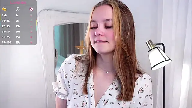 Snapshot of FalineDowlen chatting on January 2025 01:51:02 AM FalineDowlen online show from January 2025 01:51:02 AM