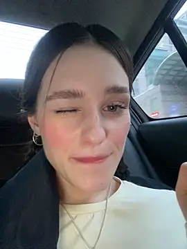 Mia Mia M online show from February 2026 02:45:01 PM