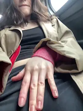 Mia Mia M online show from March 2026 01:26:01 PM