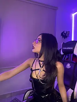 vampy dolll online show from November 2025 08:14:01 AM