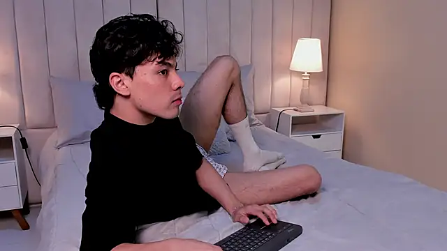 Snapshot of Dammon_Stallion chatting on February 2025 12:06:02 PM Dammon Stallion online show from February 2025 12:06:02 PM