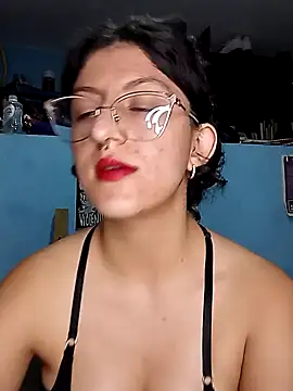 Snapshot of LoveElectra chatting on February 2025 02:16:01 AM LoveElectra online show from February 2025 02:16:01 AM