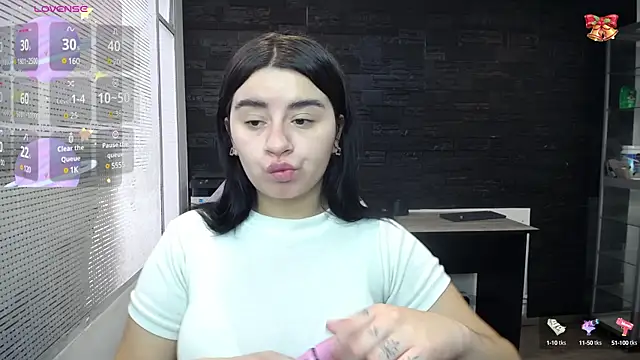 SaraBraun  online show from December 2024 01:53:02 PM