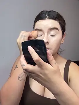 SaraBraun  online show from December 2025 06:36:01 PM