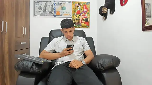 Snapshot of boss_of_cash chatting on October 2025 02:57:01 PM boss of cash online show from October 2025 02:57:01 PM