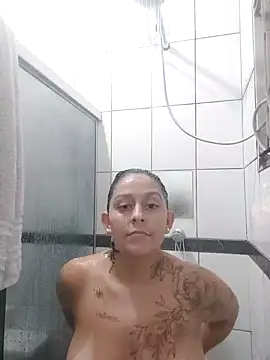 baixinhaloira online show from December 2024 11:50:02 PM