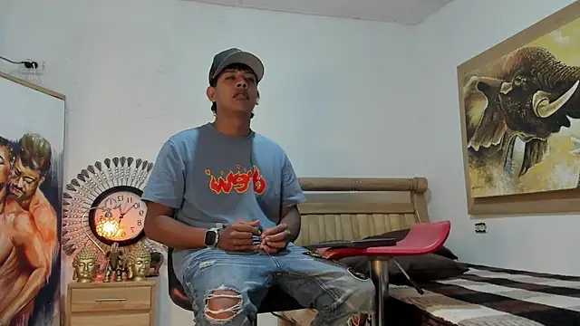 mr stiven  online show from April 2026 06:33:01 AM