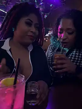 Snapshot of Asthetixx chatting on December 2024 11:28:02 PM Asthetixx online show from December 2024 11:28:02 PM